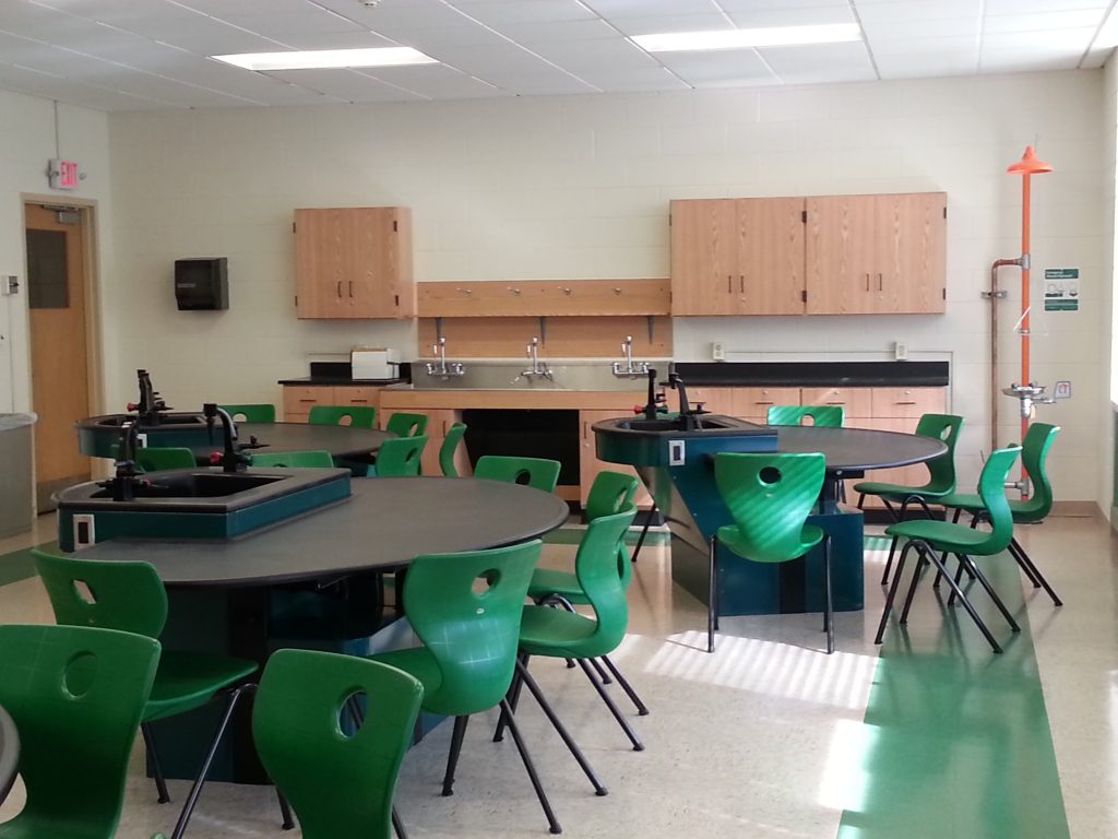 Axis Infinity Student Laboratory Tables, Sheldon Wood Laboratory Casework, Epoxy Resin Counter Tops