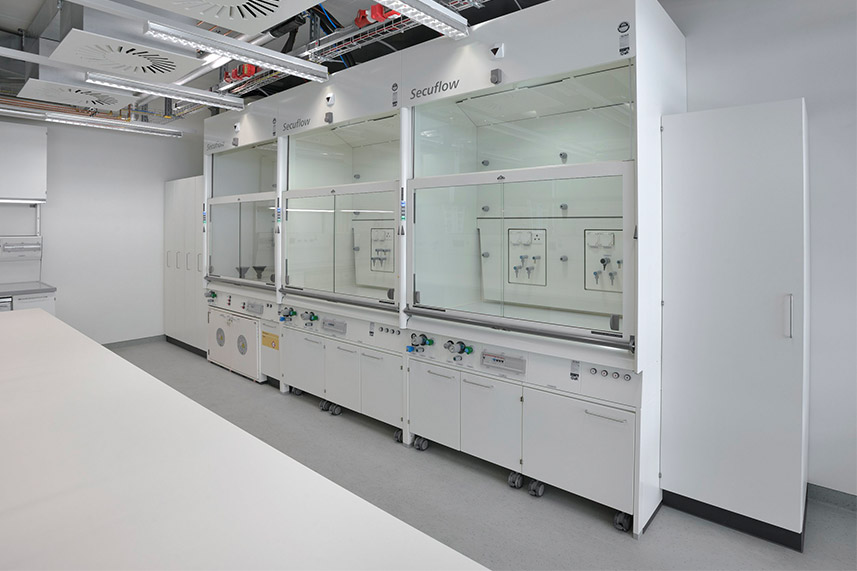 High Performance Fume Hood in a Commercial Lab