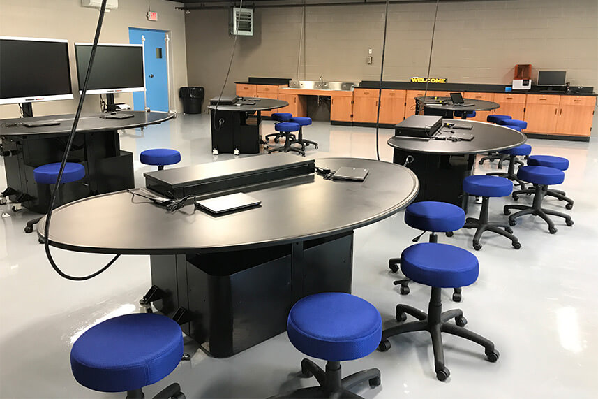 Axis Workstation for an Educational Lab