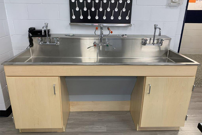 Utility Sink Station for an Educational Lab
