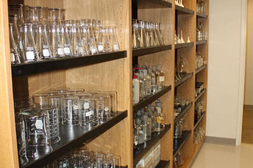 Logo labs utility shelving in educational lab